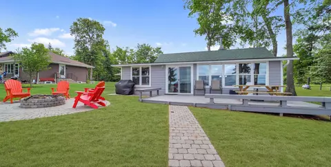 5868 Ojibwa Rd, Brainerd, MN 56401