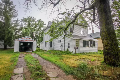 112 Main St W, Melrose, MN 56352