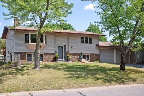 7700 Hampshire Ave N, Brooklyn Park, MN 55445