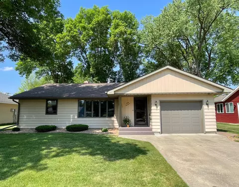314 Hoyt Ave, Springfield, MN 56087