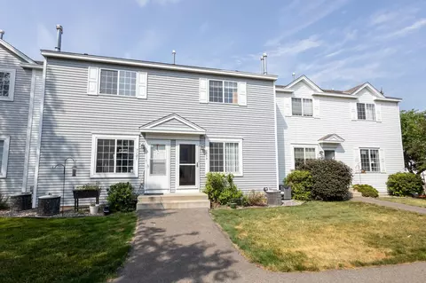 9099 Terra Verde Trl, Eden Prairie, MN 55347