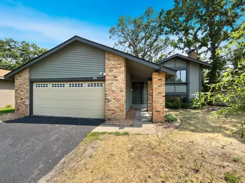 950 124th Ln NW, Coon Rapids, MN 55448