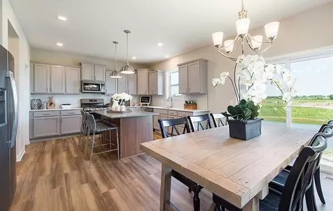 7425 Forest Ln, Lino Lakes, MN 55038
