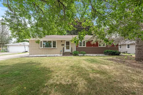 6224 Quail Ave N, Brooklyn Center, MN 55429
