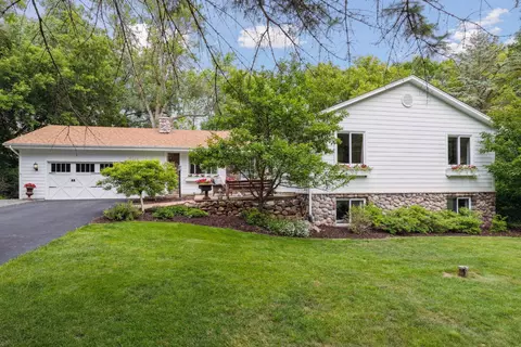 2080 Webber Hills Rd, Wayzata, MN 55391