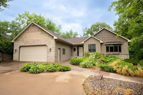 22915 Rosebush Dr, Pine City, MN 55063