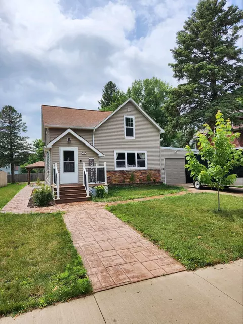 706 S Birch St, Lamberton, MN 56152