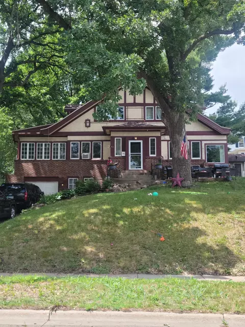 421 Vine Ave, Albert Lea, MN 56007