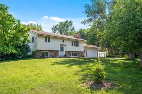 12711 Stoneridge Rd, Dayton, MN 55327
