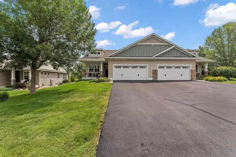 4908 Twins Ct, Eagan, MN 55123