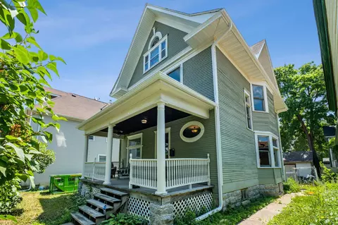 172 Forbes Ave, Saint Paul, MN 55102