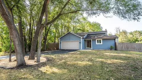 1601 Joseph St, Burnsville, MN 55306