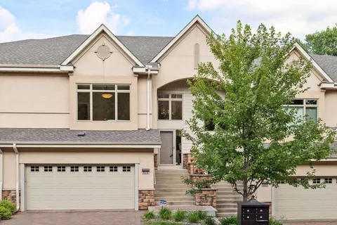 671 Willoughby Way E, Minnetonka, MN 55305