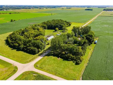 66101 305th St, Litchfield, MN 55355