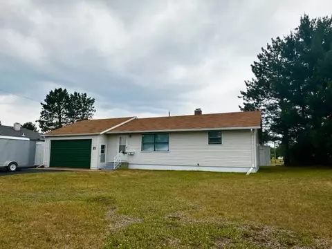 21 Evergreen Ln, Babbitt, MN 55706