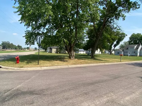 101 19th St S, Benson, MN 56215