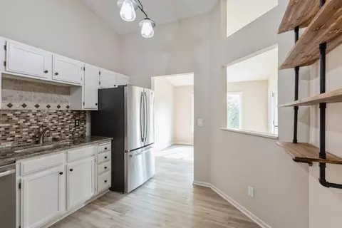 3584 Blue Jay Way #203, Eagan, MN 55123 photo 9