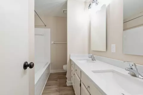 3584 Blue Jay Way #203, Eagan, MN 55123 photo 19