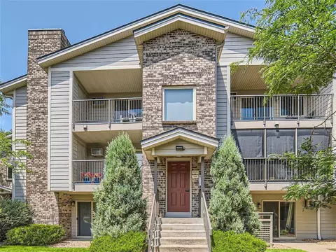 2110 Ridge Dr #31, Saint Louis Park, MN 55416