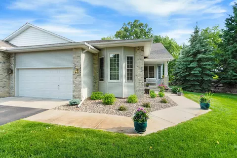 17395 Conifer Ct, Eden Prairie, MN 55347