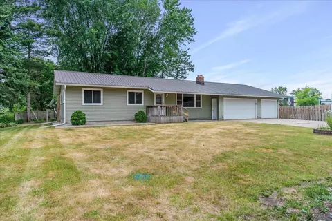 1405 Ellingson St, Menomonie, WI 54751