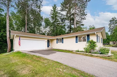1502 Fraser Dr, Grand Rapids, MN 55744