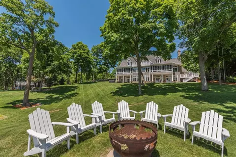 8644 Fernmont Rd, Lake Shore, MN 56468