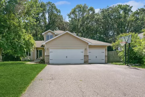 19395 Dodge St NW, Elk River, MN 55330