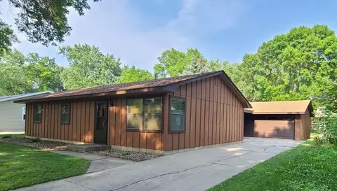 1405 7th St SW, Willmar, MN 56201