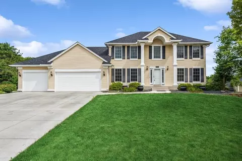 902 Interlachen Echo, Woodbury, MN 55125