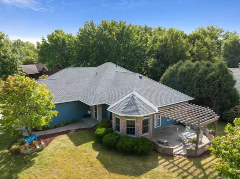 5433 Jefferson Ct, White Bear Township, MN 55110