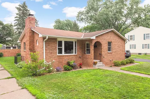 914 Portland Ave, Saint Paul Park, MN 55071