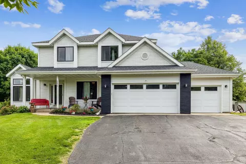2672 Waterford Ct, Saint Cloud, MN 56301