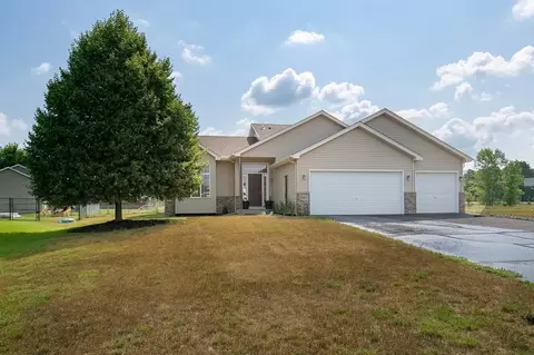 1302 Ironwood Ct SW, Isanti, MN 55040