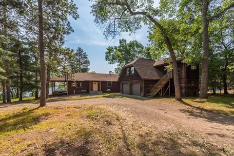 33546 N Oak Dr, Pequot Lakes, MN 56472