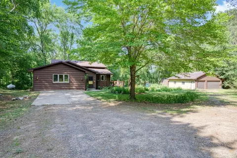 3051 332nd Ave NW, Cambridge, MN 55008