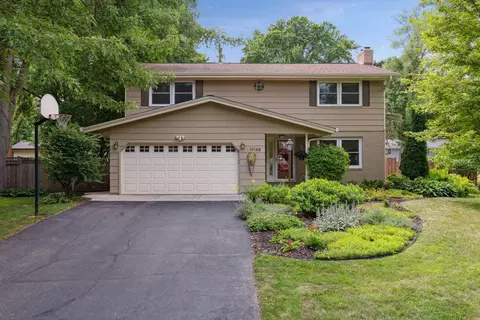 10148 Johnson Ave S, Bloomington, MN 55437