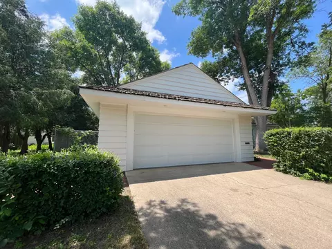 104 E Marshall St, Marshall, MN 56258 photo 23
