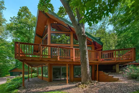w5331 Norseman Drive, La Crosse, WI 54601