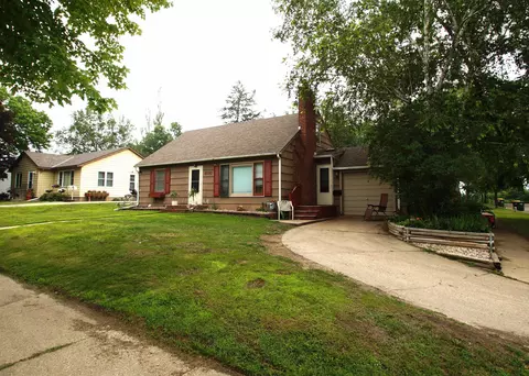 600 7th St NW, Willmar, MN 56201