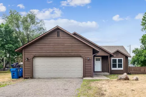 3794 121st Ave NW, Coon Rapids, MN 55433