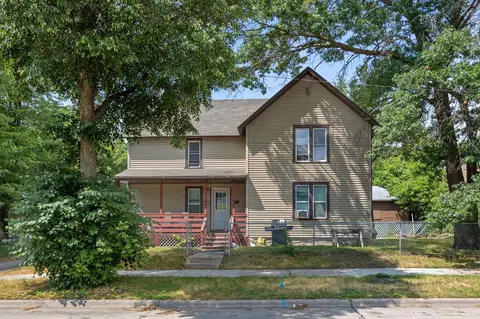 1019 26th Ave NE, Minneapolis, MN 55418
