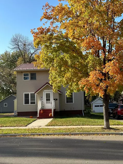 110 Poplar Ave N, Canby, MN 56220
