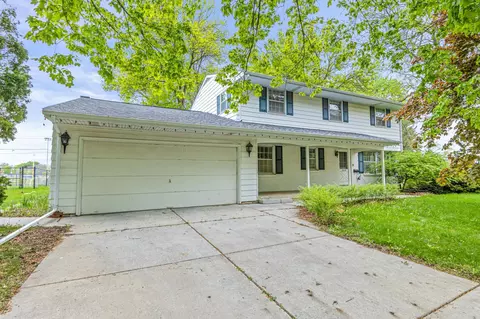 3428 Skycroft Dr, Saint Anthony, MN 55418