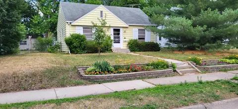 4550 Vincent Ave N, Minneapolis, MN 55412