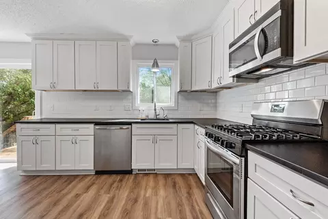 1549 Independence Ave, Chaska, MN 55318