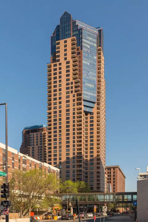 168 6th St E #4001, Saint Paul, MN 55101