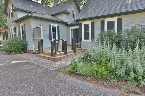 424 E Maple St, River Falls, WI 54022 photo 6