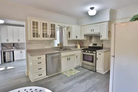 424 E Maple St, River Falls, WI 54022 photo 27