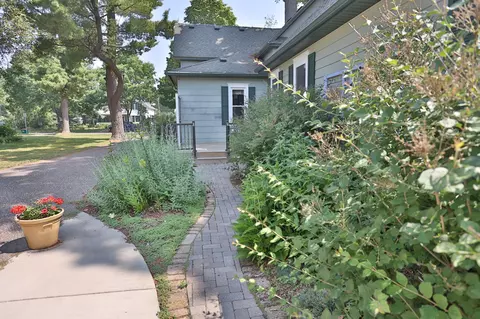 424 E Maple St, River Falls, WI 54022 photo 15
